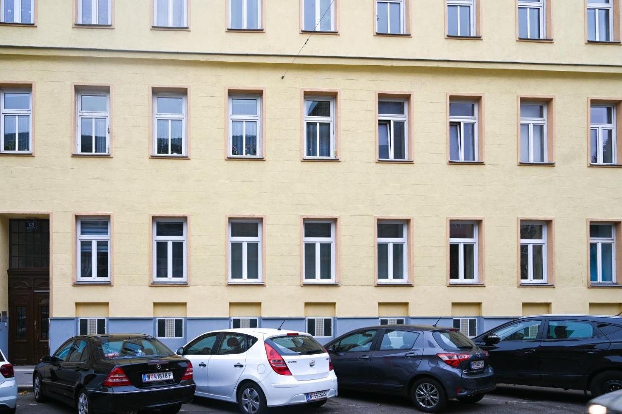 Elegant Duplex Danube Canal Vienna Luaran gambar